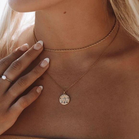 Atolea “Calvi” Rope Chain Necklace - Gold - New with Dust Bag - Picture 5 of 11